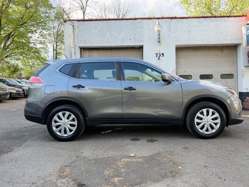 Used 2016 Nissan Rogue S AWD/4WD image 11