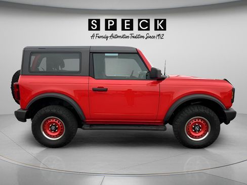 Certified 2022 Ford Bronco 2-Door AWD/4WD image 5