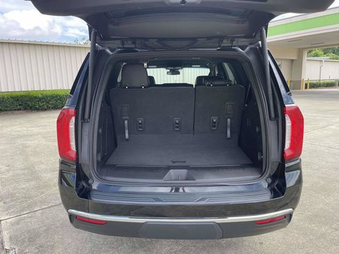 Used 2023 GMC Yukon SLT AWD/4WD image 10