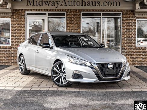 Used 2020 Nissan Altima 2.5 SR FWD image 3