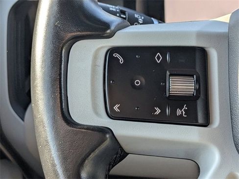 Used 2023 Land Rover Defender 110 SE image 21