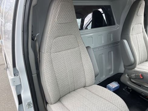 New 2024 GMC Savana 2500 w/ Driver Convenience Package RWD image 17