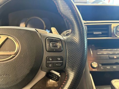 Used 2018 Lexus IS 300 F Sport image 19