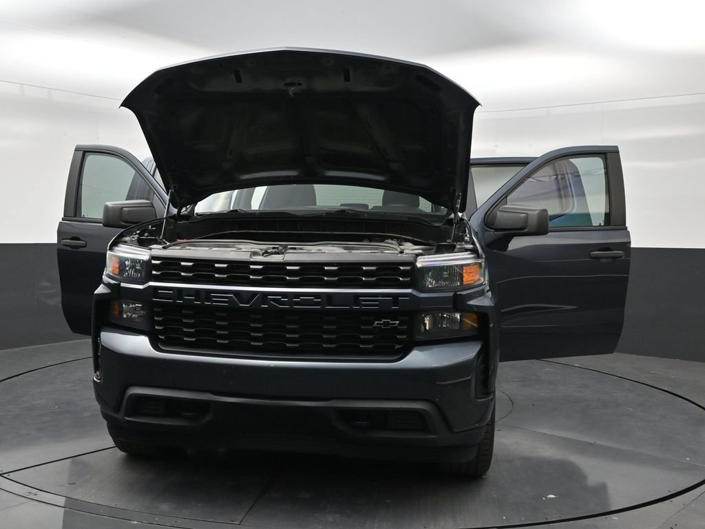 Used 2020 Chevrolet Silverado 1500 Custom w/ Custom Value Package RWD image 32