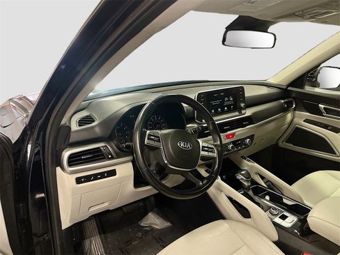 Used 2021 Kia Telluride S image 9