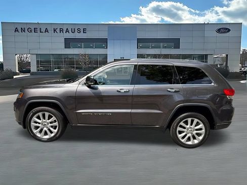 Used 2017 Jeep Grand Cherokee Limited w/ Luxury Group II AWD/4WD image 4