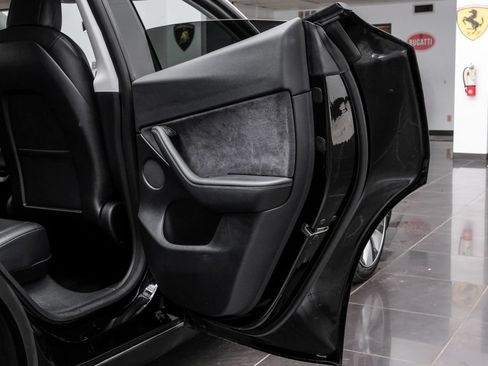 Used 2021 Tesla Model Y AWD image 47