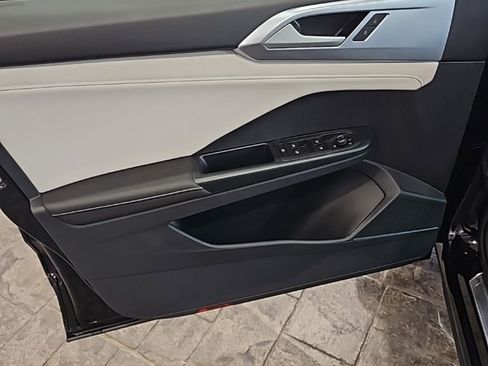 New 2026 Volkswagen Taos SE AWD/4WD image 25