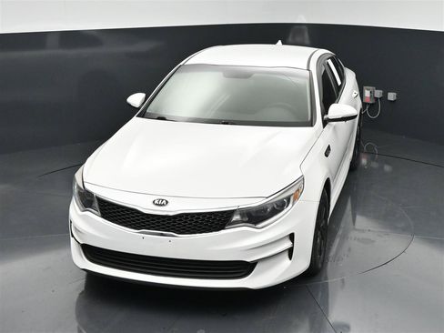 Used 2018 Kia Optima LX FWD image 20