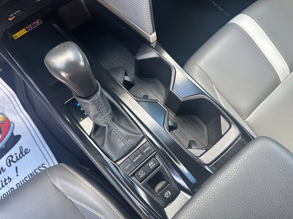Used 2025 Toyota Camry SE w/ Multimedia Upgrade Package FWD image 23
