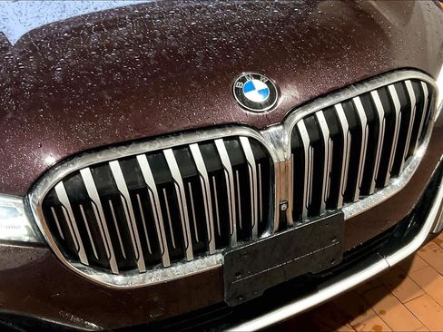 Used 2020 BMW 745e xDrive image 31