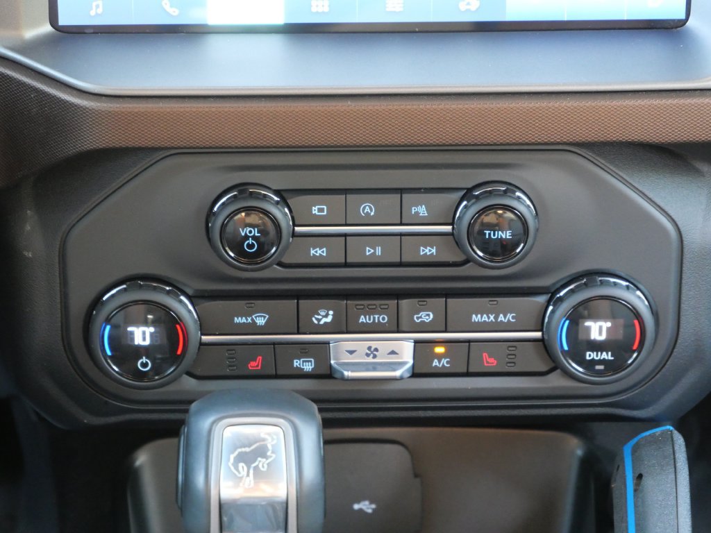 Used 2023 Ford Bronco Outer Banks AWD/4WD image 17