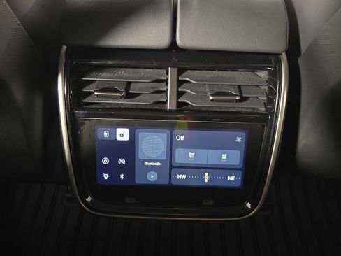 Used 2024 Rivian R1T Adventure AWD/4WD image 28