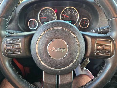 Used 2015 Jeep Wrangler Unlimited Sport w/ Quick Order Package 24S AWD/4WD image 11