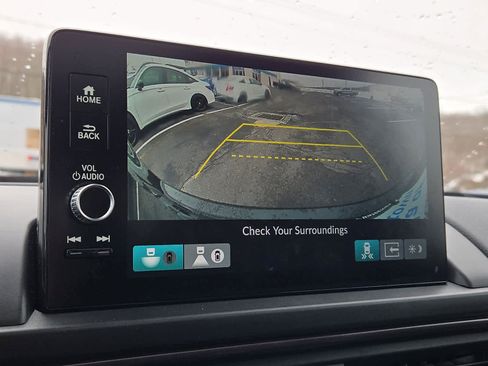 Certified 2025 Honda Pilot TrailSport image 20