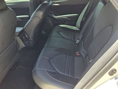 Used 2019 Toyota Avalon XSE FWD image 12