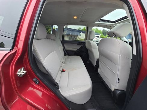 Used 2017 Subaru Forester 2.5i Premium AWD/4WD image 12