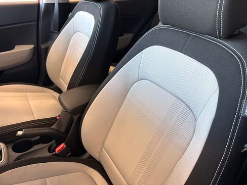 New 2026 Hyundai Venue SEL image 23