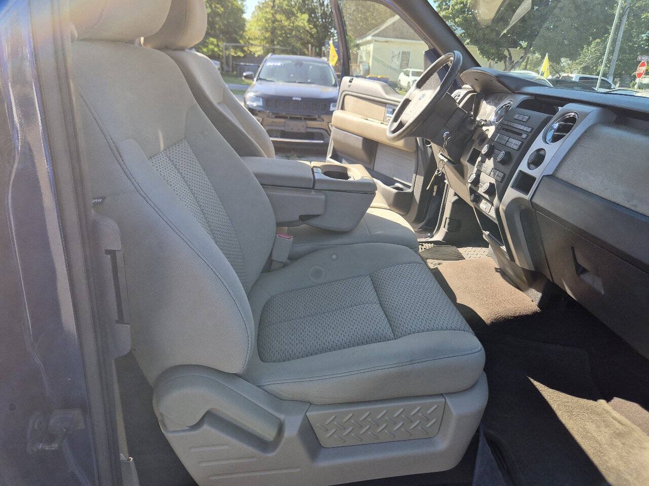 Used 2010 Ford F150 XL AWD/4WD image 12