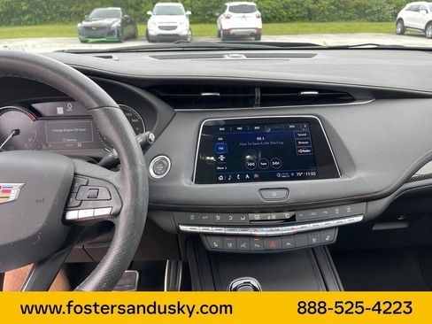 Used 2023 Cadillac XT4 Sport AWD/4WD image 11