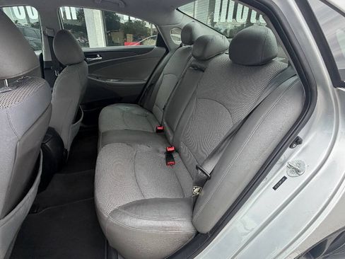 Used 2012 Hyundai Sonata SE FWD image 11