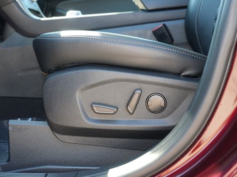 Used 2024 Ford Edge SEL w/ Convenience Package image 17