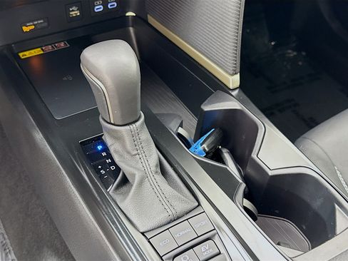 Used 2025 Toyota Camry XSE image 16