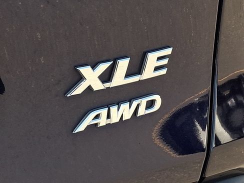 Used 2019 Toyota RAV4 XLE w/ Convenience Package AWD/4WD image 32