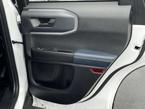 Used 2022 Ford Bronco Sport Outer Banks w/ Tech Package AWD/4WD image 18