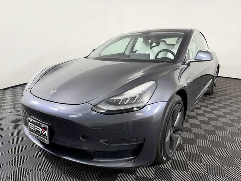 Used 2018 Tesla Model 3 Long Range AWD/4WD image 3