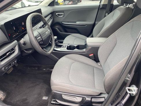 Certified 2025 Kia K4 FWD image 10
