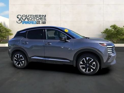 Used 2025 Nissan Kicks SR AWD/4WD image 36