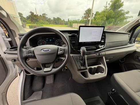 Certified 2024 Ford Transit 350 XLT RWD image 8