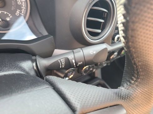 Used 2023 Toyota Tacoma TRD Off-Road image 24