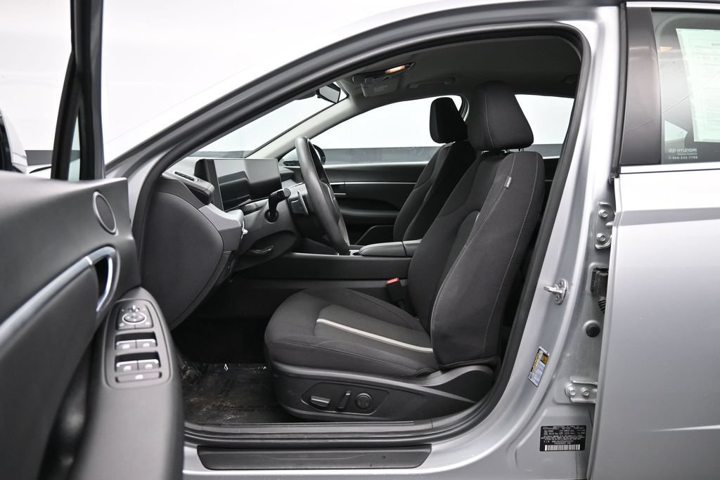 Used 2025 Hyundai Sonata SEL FWD image 22
