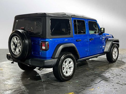 Used 2021 Jeep Wrangler Unlimited Islander image 3