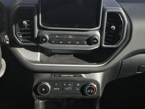 Used 2021 Ford Bronco Sport image 11