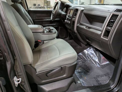 Used 2018 RAM 1500 Express w/ Black Ram 1500 Express Group image 24