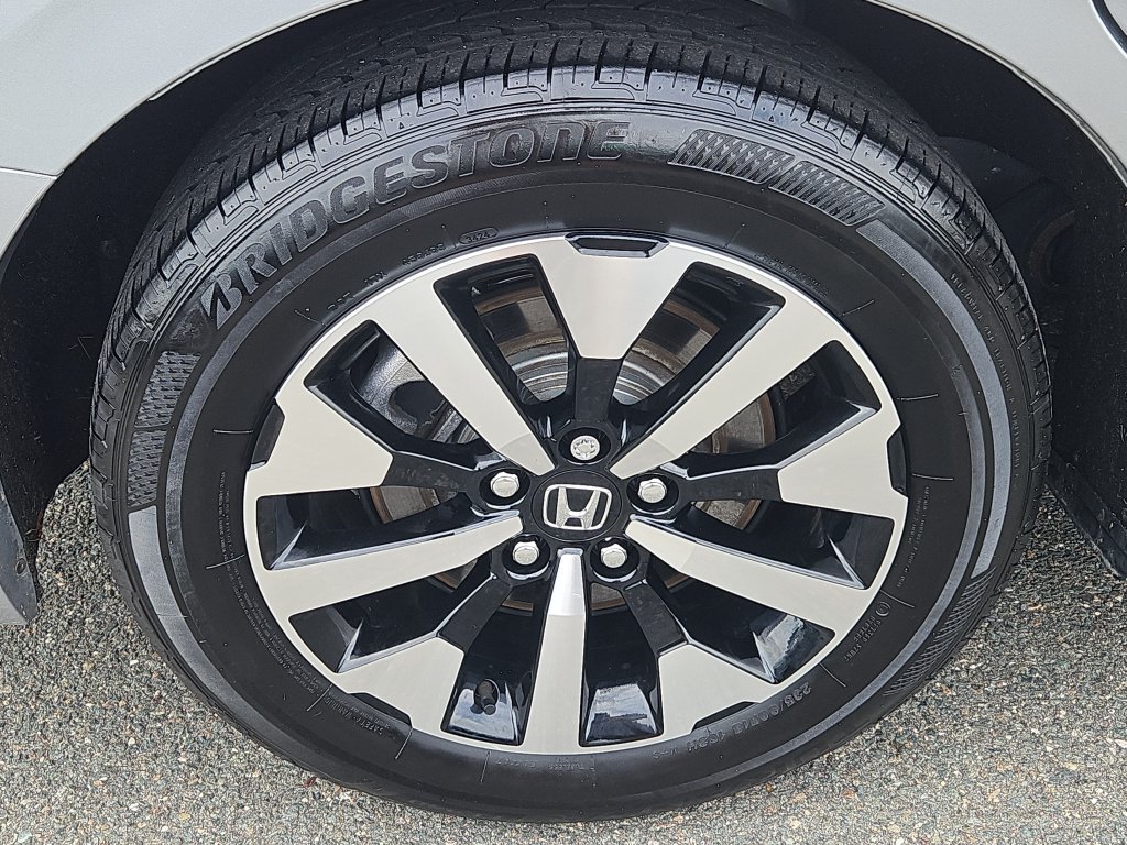 Used 2025 Honda Odyssey EX-L image 9