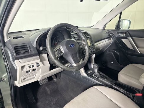 Used 2015 Subaru Forester 2.5i Touring w/ Eyesight & Navigation System AWD/4WD image 20
