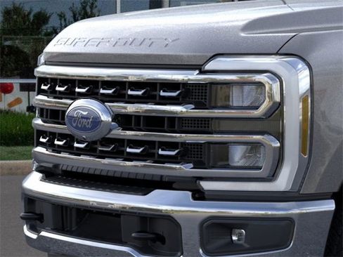 New 2026 Ford F250 Lariat w/ Chrome Package image 17