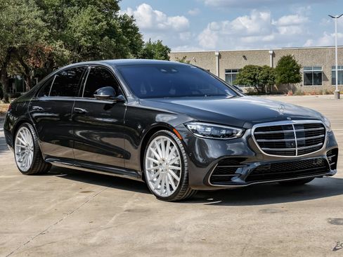 Used 2023 Mercedes-Benz S 580 4MATIC Sedan w/ AMG Line image 22