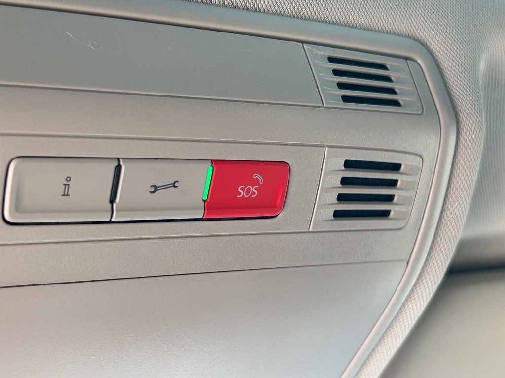 Certified 2023 Volkswagen Taos SEL AWD/4WD image 32