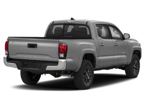 Used 2022 Toyota Tacoma SR5 w/ Technology Package AWD/4WD image 2