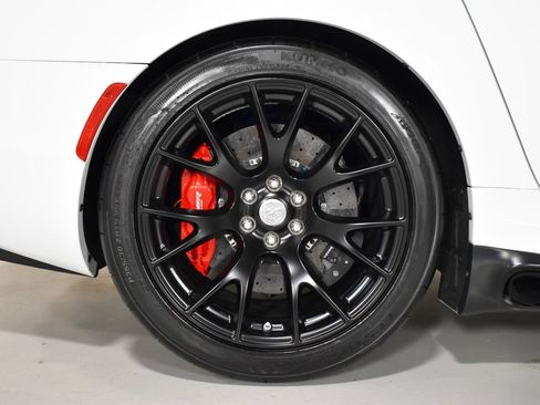 Used 2016 Dodge Viper ACR RWD image 10