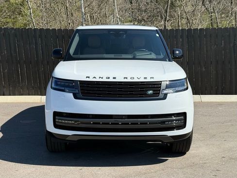 New 2026 Land Rover Range Rover Long Wheelbase SE AWD/4WD image 9