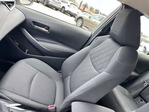 Used 2021 Toyota Corolla LE FWD image 29
