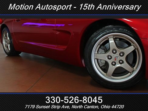 Used 2004 Chevrolet Corvette Convertible w/ Preferred Equipment Group RWD image 46
