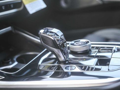 New 2026 BMW ALPINA XB7 image 20