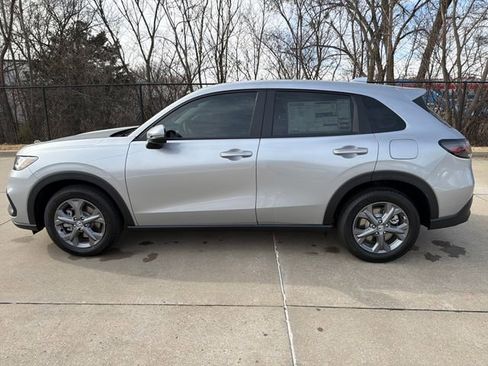 New 2026 Honda HR-V LX image 2